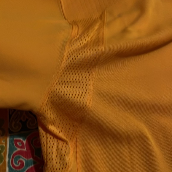 Brand new never worn Bruins Jersey - Picture 6 of 6